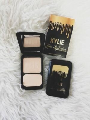 BEDAK KYLIE TWO WAY CAKE